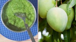 घर पर बनाएं कच्चे आम और लहसुन की चटपटी चटनी, यहां देखें आसान रेसिपी