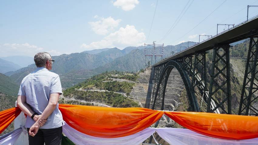 World’s tallest railway bridge