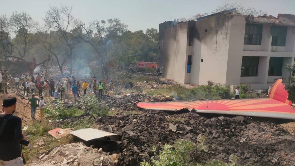 Ahmedabad plane crash, helicopter crash, Pune accident
