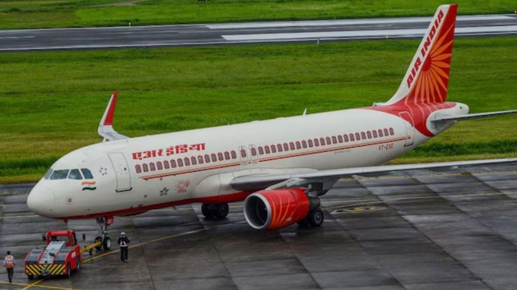 Air India flight, Air India flight emergency landing, Air India flight bomb threat, Ahmedabad plane crash