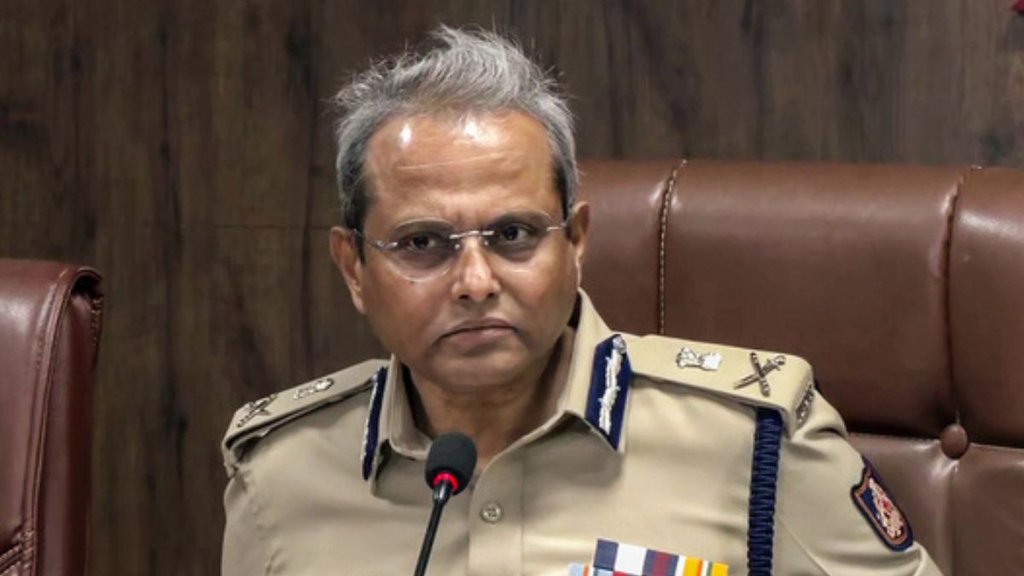 Bengaluru Police Commissioner, B Dayananda, political battle in karnataka