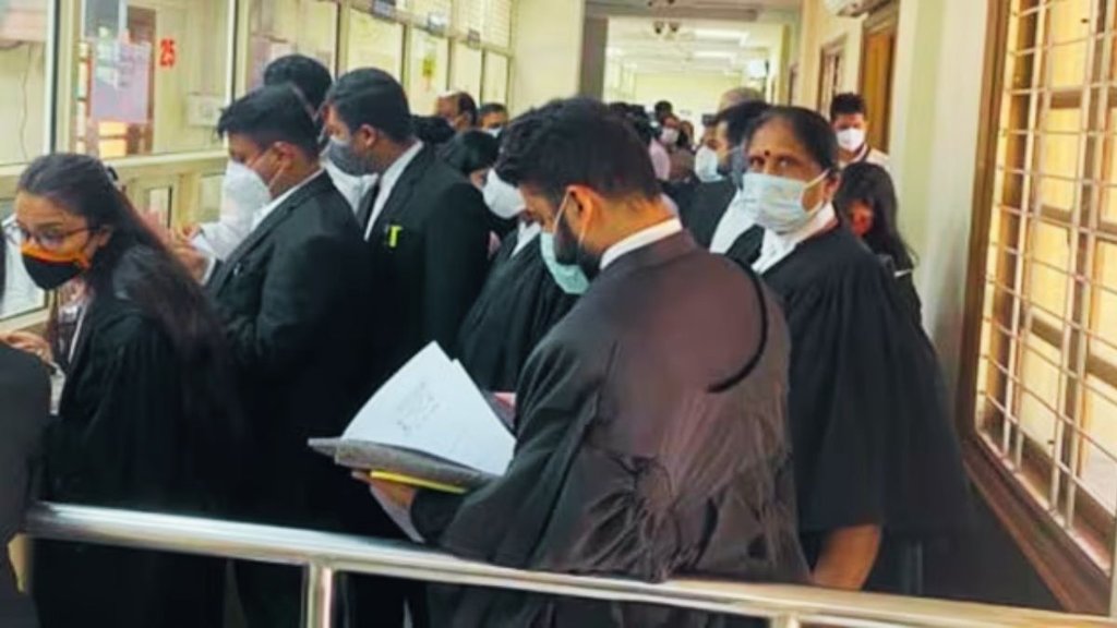 Court News G