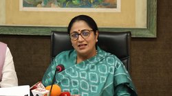 Delhi News: क्या दिल्ली में नाइट शिफ्ट में काम करेंगी महिलाएं? CM रेखा गुप्ता ने दिए अहम निर्देश