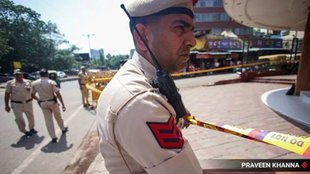 Delhi murder case, girl pushed from building, women safety