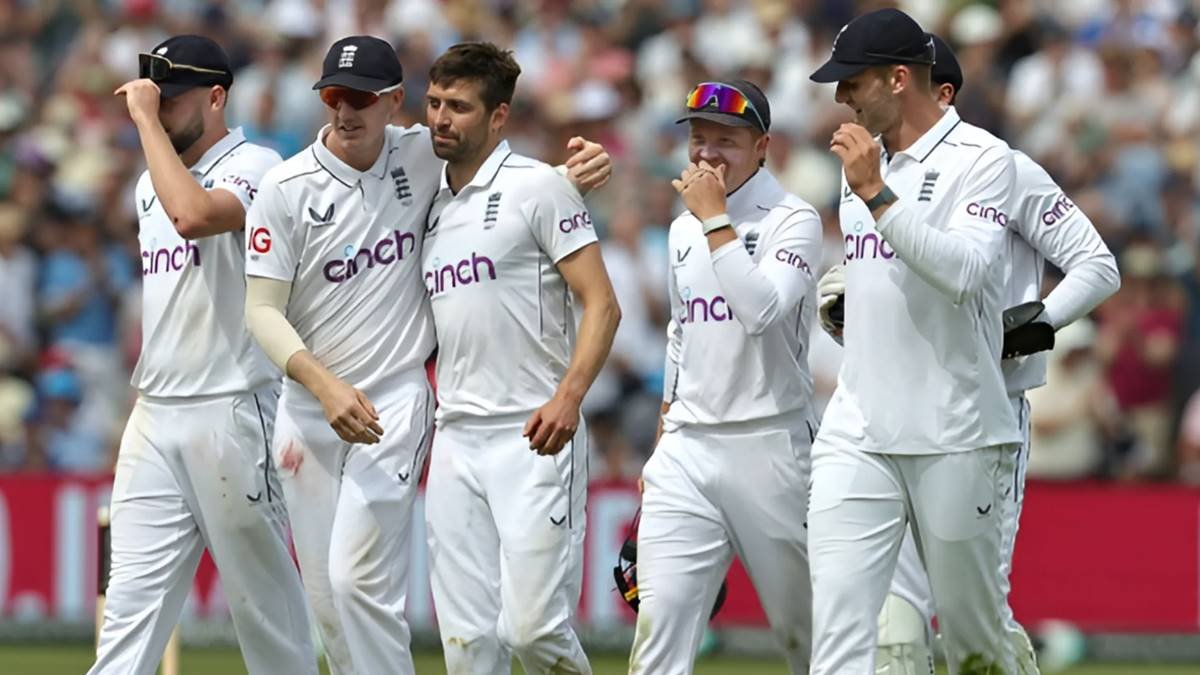 IND vs ENG: भारत के खिलाफ पहले टेस्ट मैच से बाहर हो सकता है इंग्लैंड का ये घातक तेज गेंदबाज, दाहिने हैमस्ट्रिंग में है खिंचाव