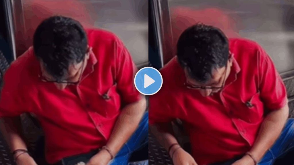 Emotional Video, father eating in local train, viral video