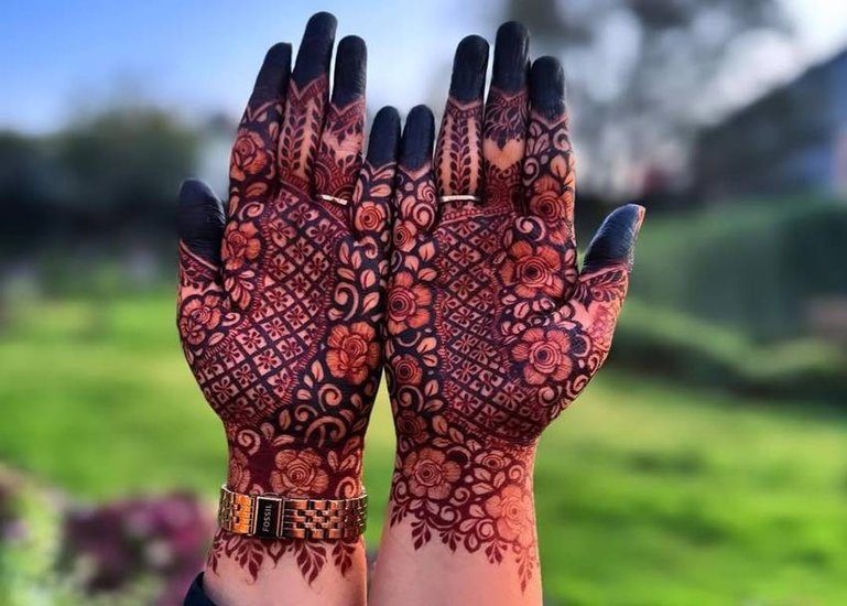 Arabic Mehndi for festive Season