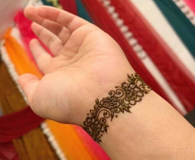 Finger-Tip Mehndi A Subtle Yet Stylish Choice