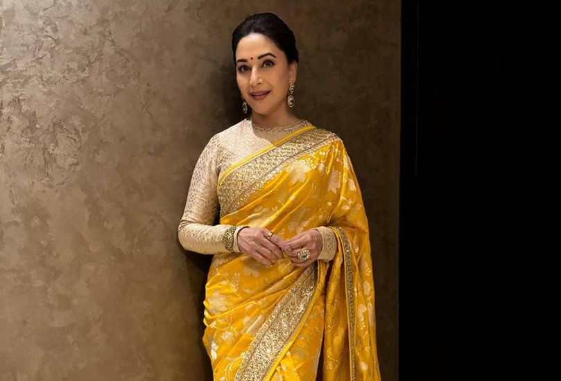 Ganga Dussehra traditional outfits 2025