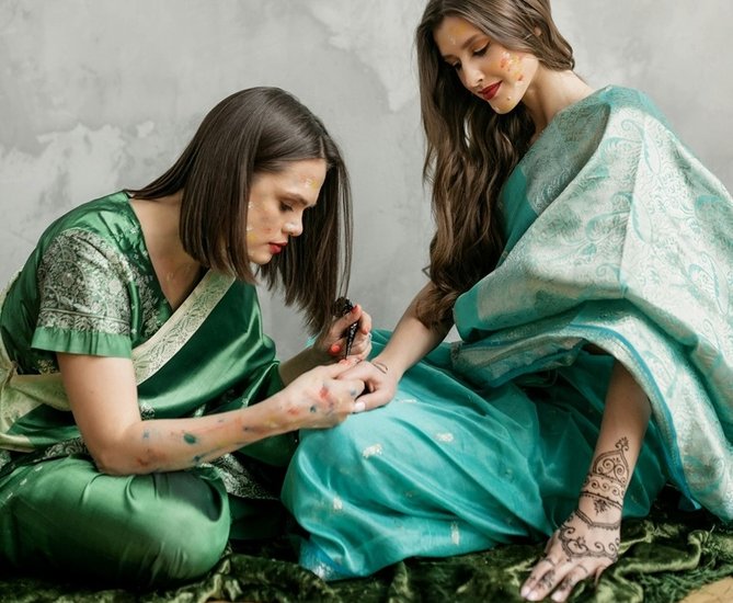 High Global Demand for Mehndi Designers Your Career Starts Here