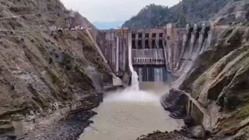 Jammu Kashmir hydro projects, Indus Waters Treaty, Power minister Manohar Lal, Pakistan Indus Treaty