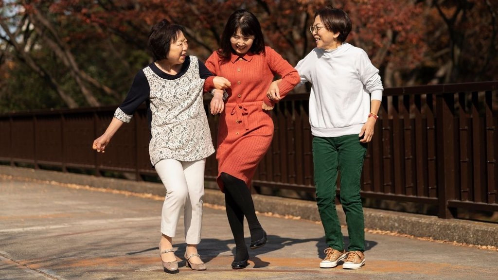 Japanese Walking Technique, Japanese people remedies for weight loss, Japanese way of walking, interval walk, benefits of interval walk
