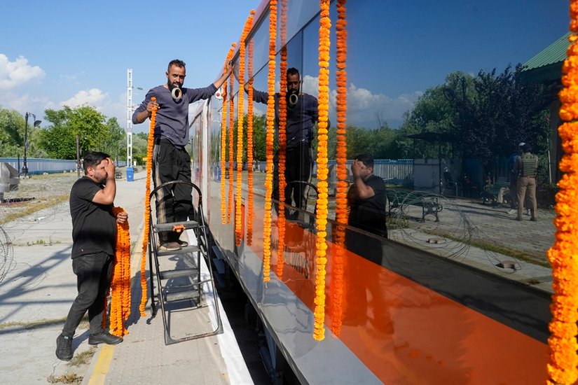 Katra to Srinagar train