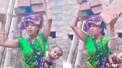 मां से बड़ा योद्धा कोई नहीं… पीठ पर बच्चा बांधकर सिर पर ईंट ढोती दिखी महिला, Viral Video देख आंखों से निकल आएंगे आंसू