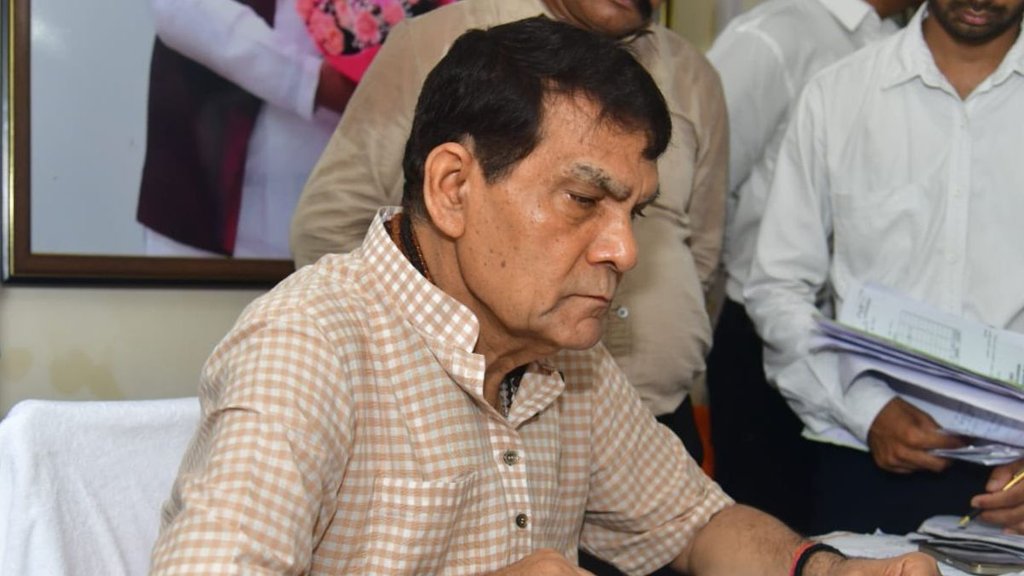  Energy Minister AK Sharma: यूपी के ऊर्जा मंत्री एके शर्मा। (@aksharmaBharat)
