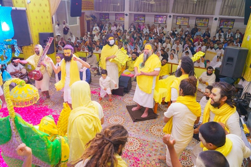 Mantras Belong in the Heart Not on Clothes Premananda Maharaj Spiritual Advice