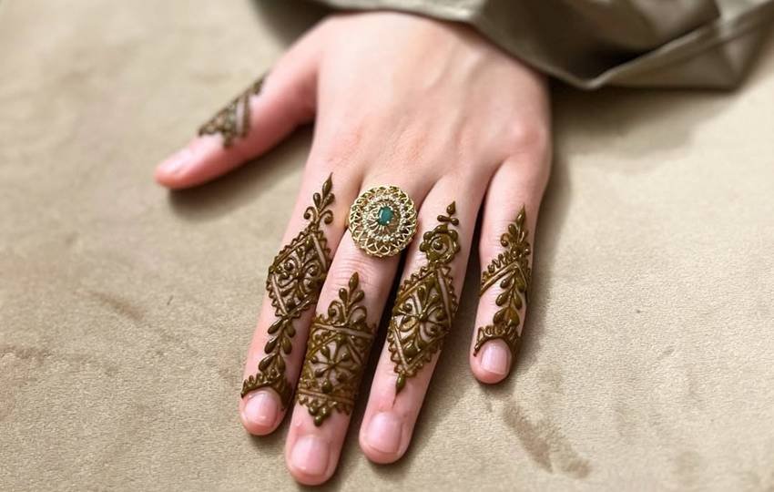 office mehndi ideas