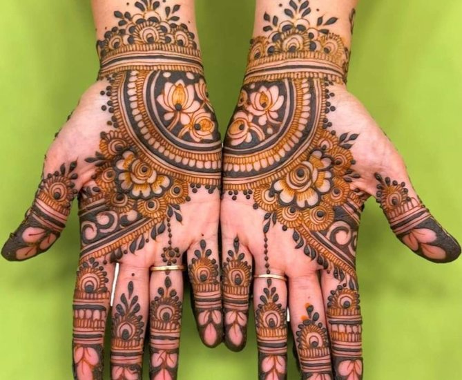 Must-Try Soft Mehndi Designs