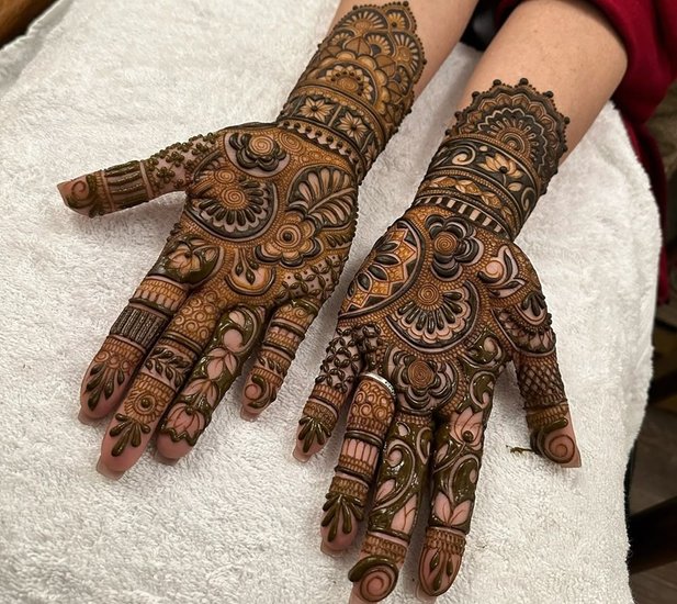 Nawabi Henna Designs for Every Festive Occasion