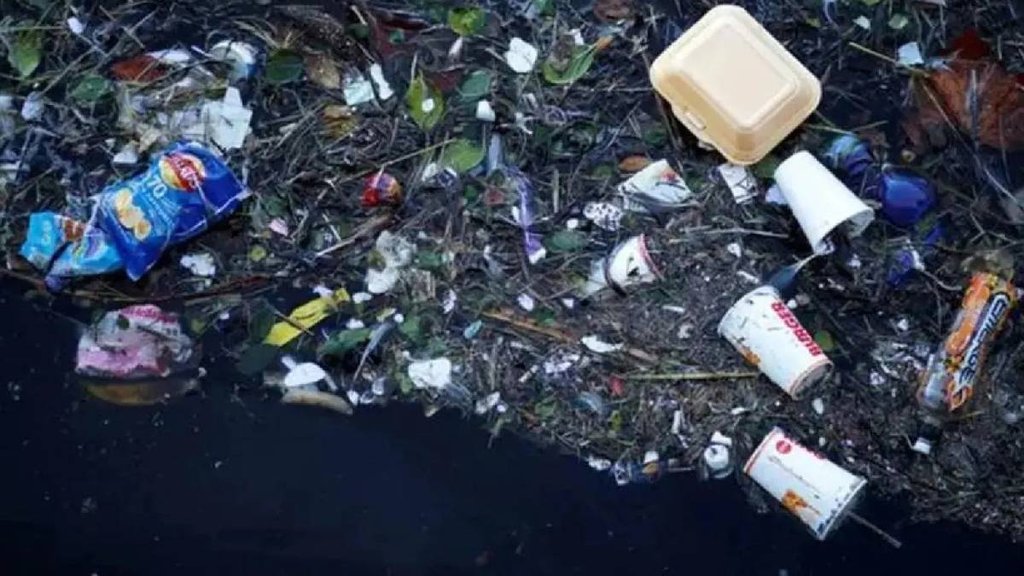 Plastic poison, environment