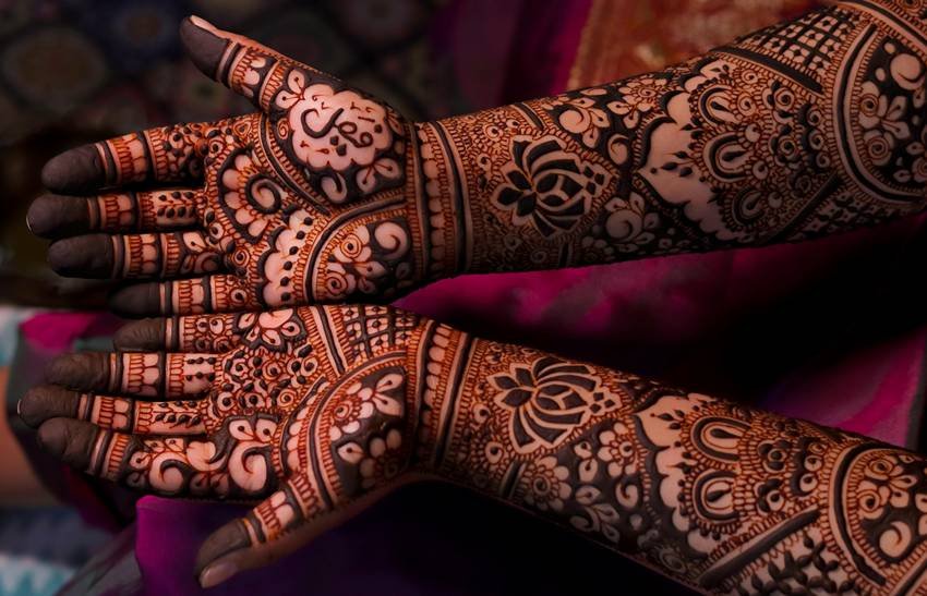Unique Mehndi Designs for Sawan
