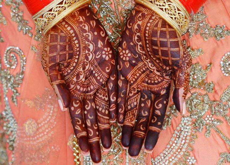 Mehndi designs for Sawan 2025