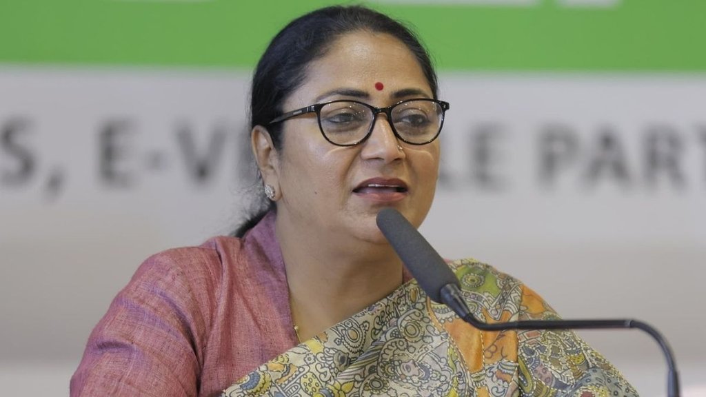 Rekha Gupta death threat, Ghaziabad Rekha Gupta death threat, Delhi CM gets death threat over PCR call
