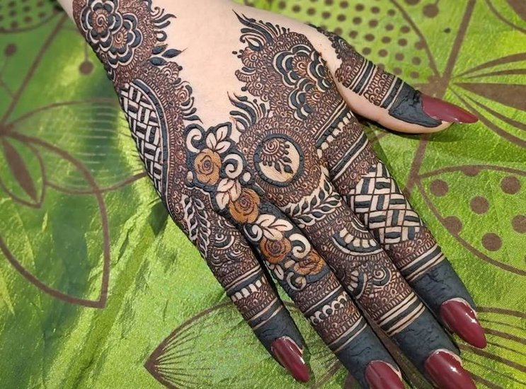 unique henna ideas