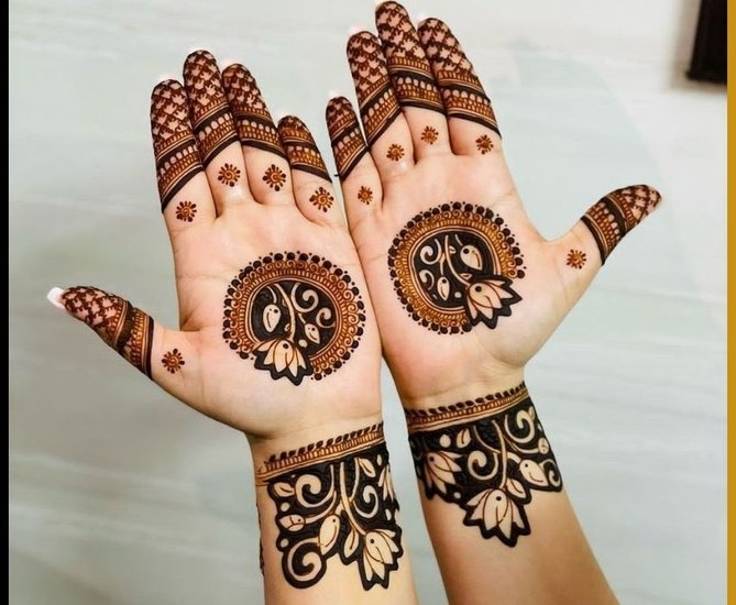 Spiritual Mehndi Ideas for Yogini Ekadashi Vrat