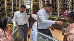 पत्नी को गहने दिलाने शहर लेकर गए 93 साल के दादा जी, पास में थे बस 11 सौ रुपये फिर दुकानदार ने जो किया…, भावुक कर रहा Viral Video