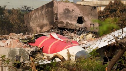 Air India Crash: उड़ान भरने के लिए प्लेन ने क्यों किया पूरे रनवे का  इस्तेमाल? Atc को जांच में मिले कुछ असामान्य सवाल- Air India Plane Crash  Reasons Ahmedabad Flight Accident ...