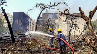 air india | plane crash | ahmedabad | helpline numbers |