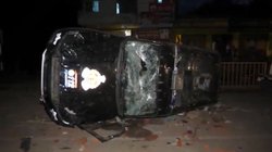 प्रयागराज में चंद्रशेखर नजरबंद, समर्थकों ने किया बवाल; कई वाहनों में लगाई आग; ईंट-पत्थर फेंके, महिलाएं-बच्चे घायल