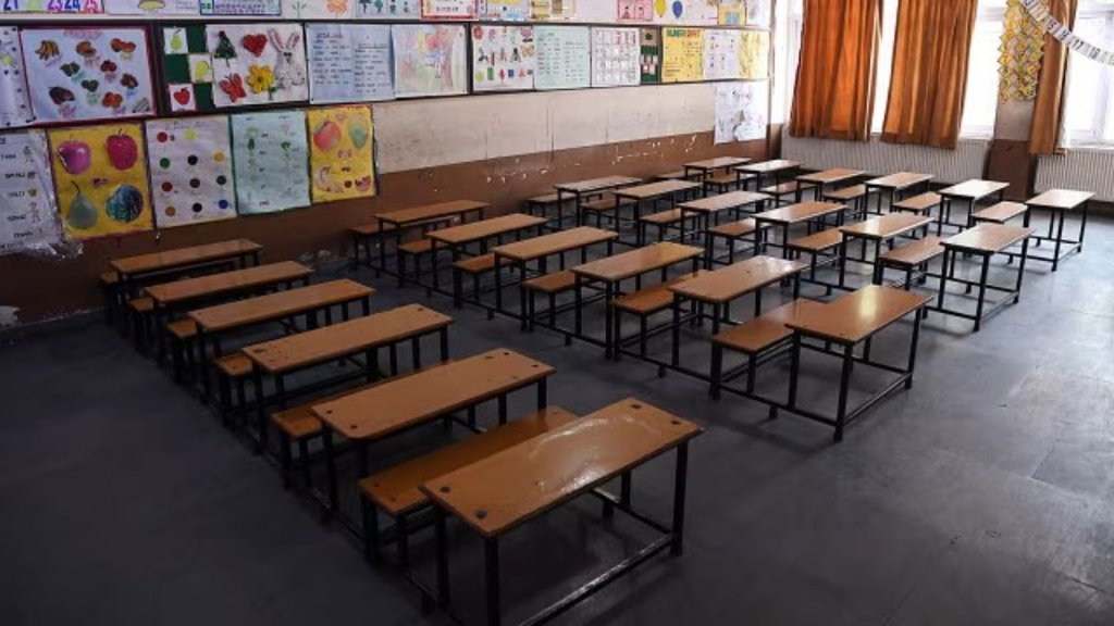 delhi government | classroom scam | ed |