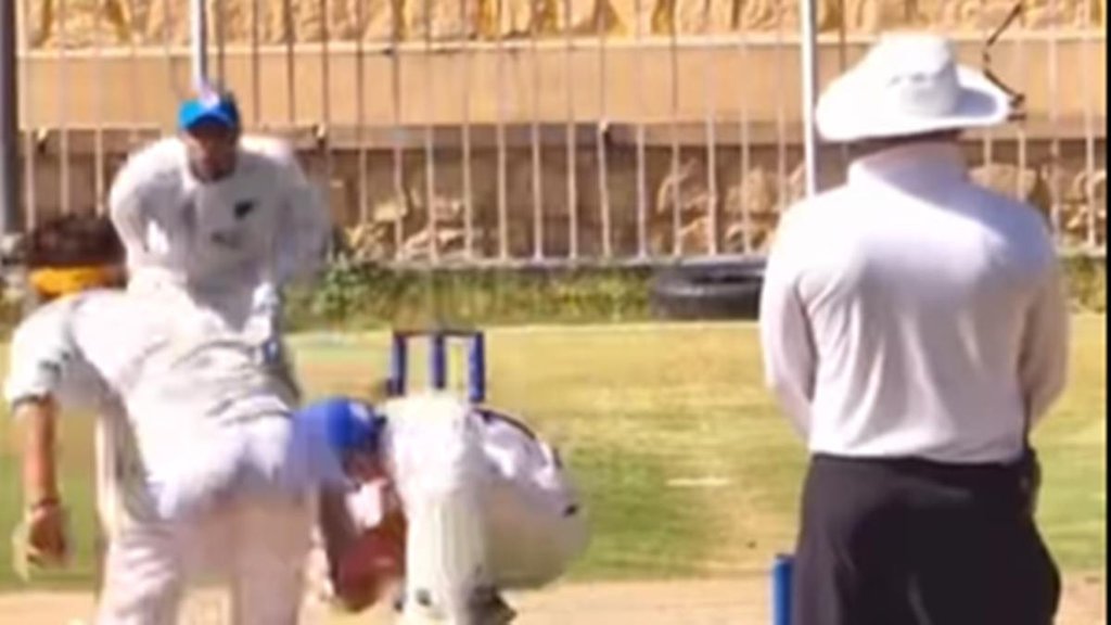 Batsman Bowled on High Full toss, Batsman out on High Full toss, Batsman Bowled High Full toss Batsman Bowled on High Full toss, Batsman out on High Full toss, Batsman Bowled High Full toss