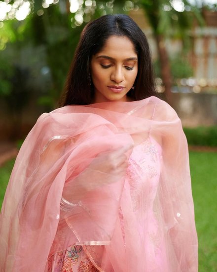 johnny lever daughter Jamie Lever