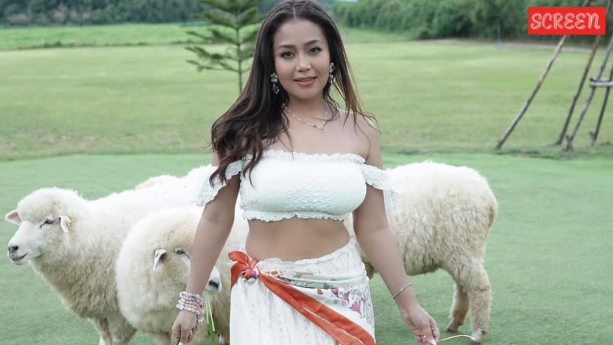 Neha kakkar birthday