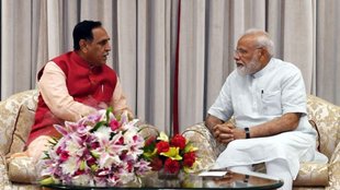 m modi meet Vijay rupani family, Vijay rupani family, Plane Crash