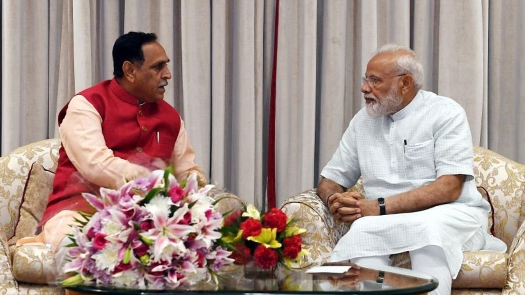 m modi meet Vijay rupani family, Vijay rupani family, Plane Crash