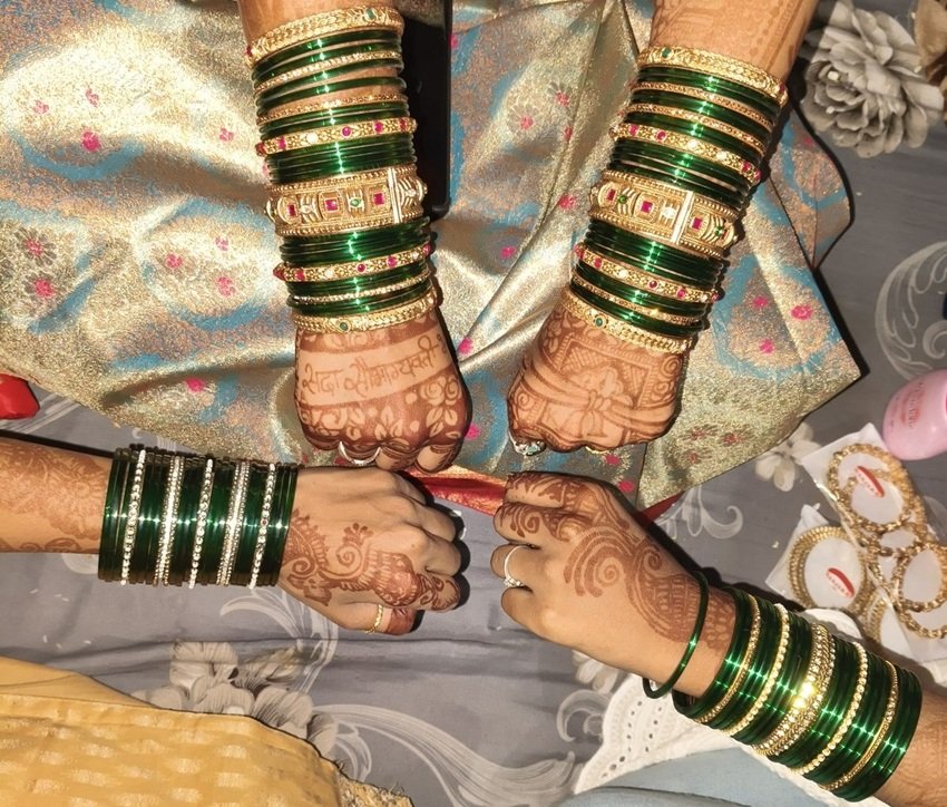1 Green bangles