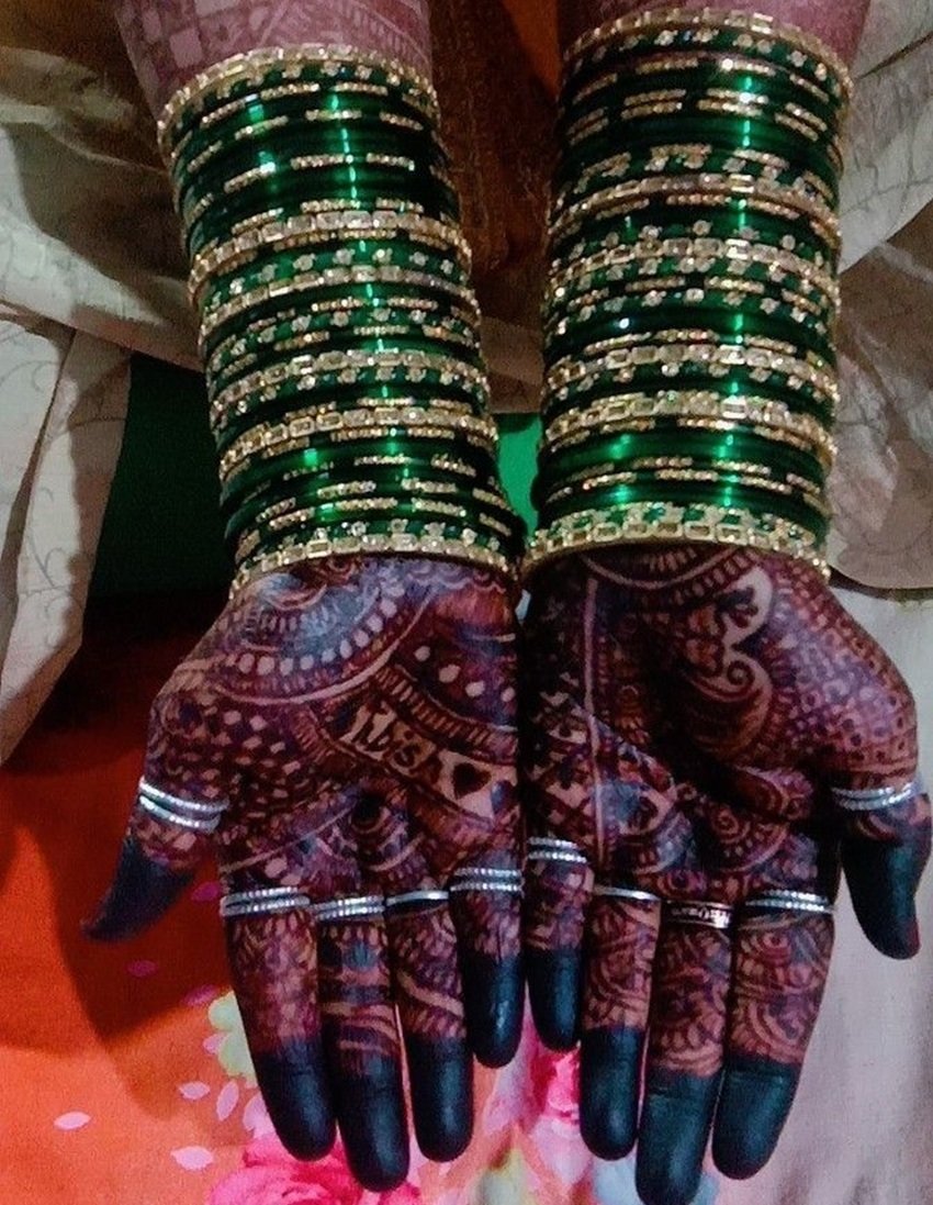 19 Green Bangles