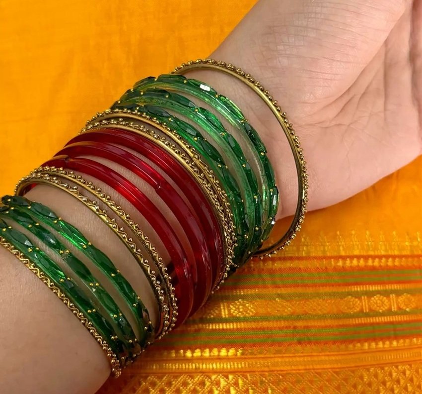 6 Fuse some colors like golden or green with red