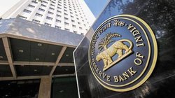 Bank Holiday August 2025: अगस्त में सरकारी छुट्टियों का अंबार, इस महीने में 15 दिन बंद रहेंगे बैंक, चेक करें RBI की लिस्ट