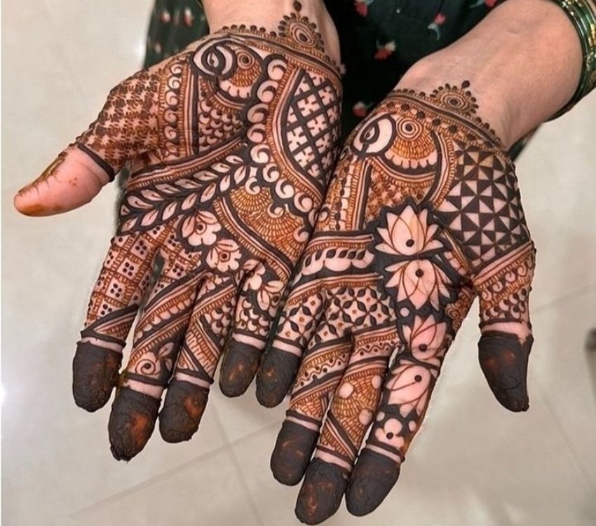 Beautiful Mehndi for hands