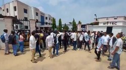 CSIR NET Exam 2025: राजस्थान के इस जिले में सीएसआईआर नेट का पेपर लीक? छात्रों का सेंटर पर बवाल, दोबारा हो सकती है परीक्षा