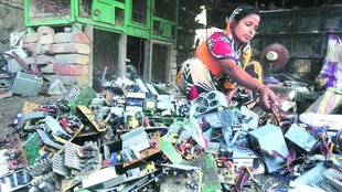 plastic waste, e-waste crisis, India e-waste, tech pollution