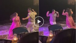 नाशिक के ढोल गाने पर समुद्र किनारे कपल ने किया बिंदास डांस, Viral Video ने दिखी जबरदस्त एनर्जी, यूजर्स बोले – यह तो राम मिलाई जोड़ी है