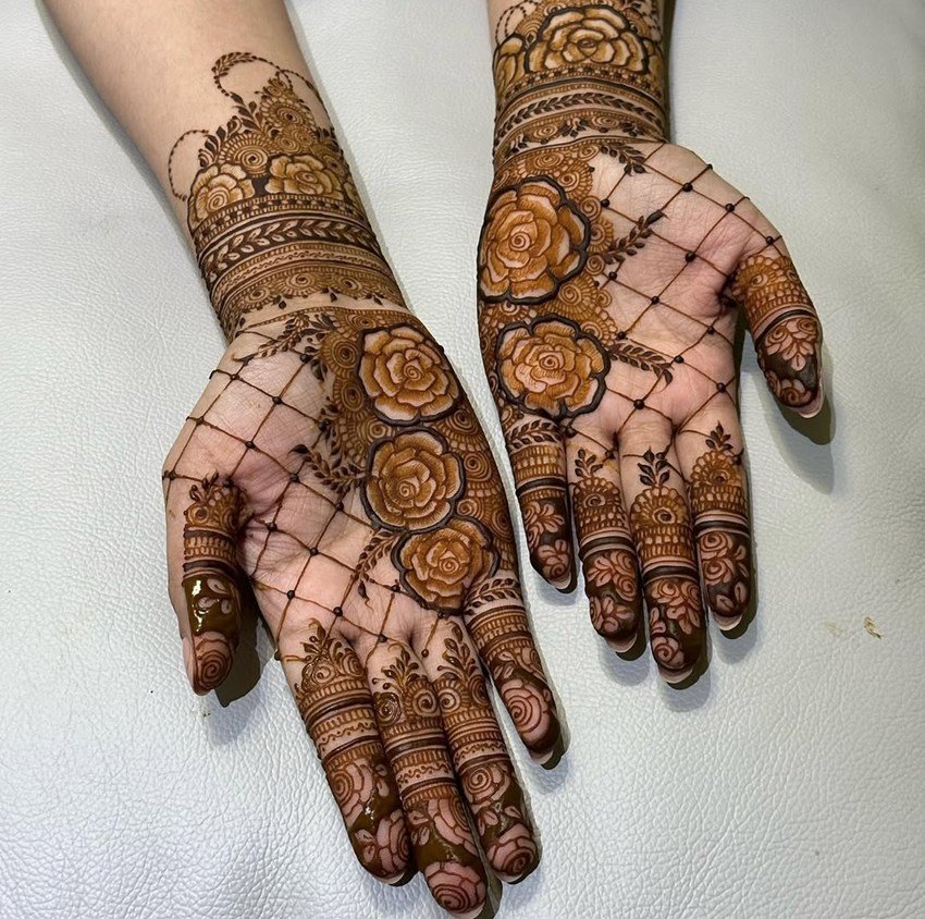 Teej Unique Full Hand Mehndi
