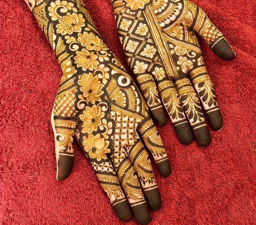 Hariyali Teej Unique Full Hand Mehndi Design