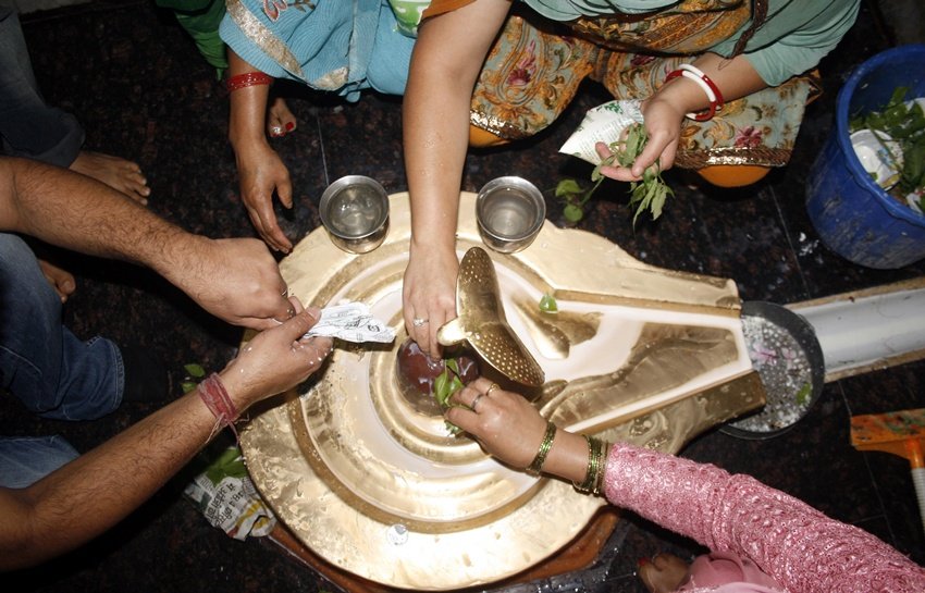 Sawan Shiva puja rituals